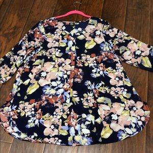 Bobeau navy floral tunic 1X
